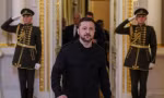 Ukraine khăng khăng yêu cầu ngừng bắn trước khi đàm phán