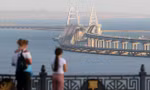 Bán đảo Crimea hứng cuộc tấn công quy mô lớn, nhiều tiếng nổ vang lên