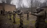 Xung đột Nga - Ukraine ngày 4/3: Ukraine điều tra vụ thao trường quân sự trúng tên lửa Nga