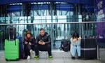 Khách sạn gần sân bay Heathrow giá ‘cắt cổ’ sau vụ hỏa hoạn 