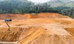 Xử phạt hai cá nhân san gạt đất trái phép ở Yên Bái 