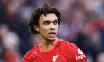 Hậu vệ Liverpool đạt cột mốc ấn tượng, chỉ thua Messi và Thomas Muller