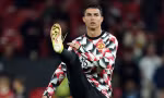 Ronaldo viết tâm thư sau khi bị MU trừng phạt công khai: 'Cảm xúc đã lấn át lý trí' 
