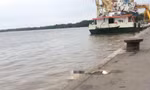 Phát hiện thi thể nam giới có hình xăm trái tim trên sông Sài Gòn