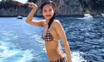 Jennie (BlackPink) mặc bikini gây sốt