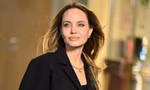 Angelina Jolie đảo ngược tình thế trước Brad Pitt