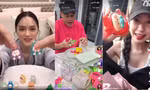 Giới trẻ 'đu trend' sưu tầm 'túi mù', 'gây sốt' ngay cả trên giảng đường