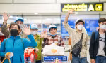 Hỗ trợ vé máy bay, tàu hỏa cho công nhân về quê ăn Tết