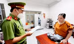 Bắt nguyên hiệu trưởng, kế toán một trường tiểu học vì tham ô tài sản