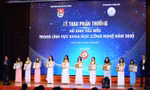 Những nữ sinh tiêu biểu trong lĩnh vực công nghệ thông tin được T.Ư Đoàn tuyên dương năm 2020. 