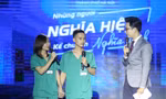 Sáng truyền hóa chất, chiều chở cơm tặng người nghèo