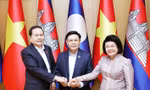 Chủ tịch Quốc hội ba nước Việt Nam - Lào - Campuchia ăn sáng làm việc