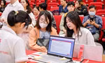 Thí sinh nhập học tại một trường đại học ở TPHCM ngày 19/8 ảnh: Nguyễn Dũng 