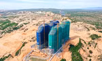 Dự án condotel của Apec Mũi Né vẫn đang trong quá trình hoàn thiện Ảnh: Mai Ngọc