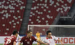 Đội tuyển Việt Nam đã không thể bảo vệ ngôi vô địch AFF Cup sau 3 năm nắm giữ 