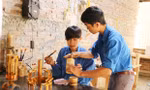 Thanh niên dân tộc Thái khởi nghiệp thành công từ đèn ống tre 