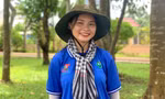 Kim Ngân, sinh viên Trường ĐH Sư phạm Kỹ thuật Vĩnh Long tham gia chiến dịch Mùa hè xanh tại xã Tân Phú, huyện Tam Bình, tỉnh Vĩnh Long 