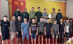 Các công dân được cơ quan chức năng Campuchia trao trả.