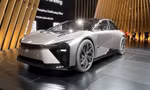Xe điện Lexus có nội thất làm từ cây tre 