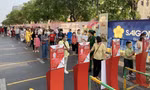 Khai báo y tế, đeo khẩu trang… khi tham quan Đường hoa Nguyễn Huệ