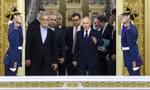 Tổng thống Nga Vladimir Putin và Tổng thống Iran Masoud Pezeshkian đến dự lễ ký kết thỏa thuận song phương tại Điện Kremlin ngày 17/1. (Ảnh: Sputnik)