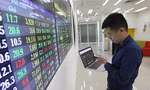 Cổ phiếu bảo hiểm bất ngờ tỏa sáng