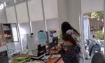 Người lao động ồ ạt rút sổ bảo hiểm xã hội 1 lần vì khó khăn, cần tiền gấp 