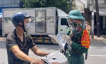 Nhân viên hệ thống phân phối như siêu thị, cửa hàng tiện lợi, cửa hàng cung cấp lương thực, thực phẩm thì TPHCM không yêu cầu có giấy đi đường.