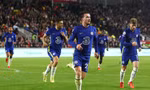 Nhọc nhằn hạ tân binh, Chelsea tái chiếm ngôi đầu