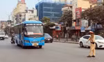 CSGT 'đón lõng' khu vực bến xe để test ma túy, nồng độ cồn tài xế xe khách 