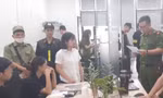 Công an Hà Nội khám xét một công ty dược quy mô lớn 