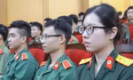 Giúp sĩ quan trẻ và đoàn viên thượng tôn pháp luật, tránh xa tệ nạn