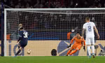 Messi lập kỷ lục buồn tại Champions League 