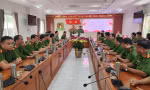 Giám đốc Công an tỉnh Kiên Giang thăm, chúc Tết cán bộ, chiến sĩ