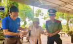 Hơn 8.000 đoàn viên, thanh niên Nghệ An ra quân cao điểm Chiến dịch Hành quân xanh 