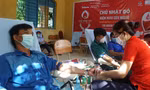 Người dân tham gia hiến máu