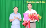 Ban Thường vụ Tỉnh ủy Đồng Tháp trao quyết định về công tác cán bộ
