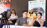 Livestream bán cá, mực, bánh ở chợ truyền thống Đà Nẵng