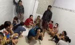Sòng bạc quý bà trong ngôi nhà khóa trái cửa ở Hậu Giang