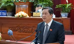 Chủ tịch HĐND thành phố Cần Thơ Phạm Văn Hiểu phát biểu tại kỳ họp.
