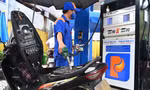 Bộ Tài chính từ chối bỏ đề xuất Thuế tiêu thụ đặc biệt với xăng. Ảnh minh họa 