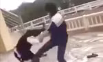Hai nữ sinh cùng lớp đánh nhau vì hiểu nhầm trong chuyện yêu đương