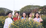 'Nàng thơ' Đắk Lắk xuống phố đón xuân