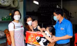 Tỉnh đoàn Bình Phước thăm gia đình công an viên trọng thương khi truy bắt cướp