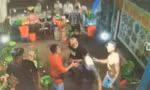[CLIP]: Nhóm côn đồ hỗn chiến trong quán nhậu, đánh luôn cả khách
