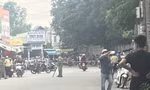 Người phụ nữ bán cá nghi bị hai thanh niên lạ mặt cắt cổ 