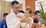 Hội Thầy thuốc trẻ Bình Dương tặng quà, khám bệnh miễn phí cho người dân