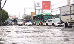 Nhiều điểm trên quốc lộ 13 chưa mưa đã ngập, Bình Dương bàn giải pháp khắc phục