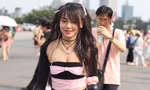Áo khoét eo, sắc hồng ngập sân Mỹ Đình trước giờ BlackPink biểu diễn