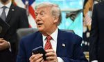 Ông Trump đe dọa khiến Apple, Samsung 'đứng ngồi không yên'
